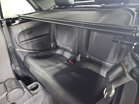 Used 2019 Volkswagen Beetle 2.0T S image 20