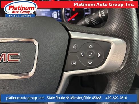 Used 2023 GMC Acadia SLE w/ Driver Convenience Package image 31
