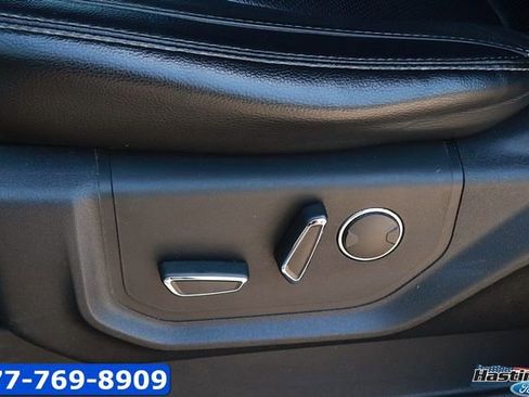 Used 2017 Ford F150 Lariat w/ Equipment Group 502A Luxury AWD/4WD image 17