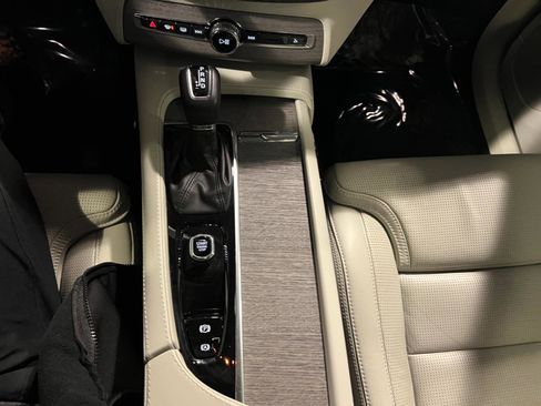Used 2022 Volvo XC90 T6 Inscription image 20
