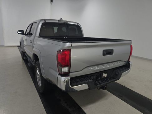 Used 2018 Toyota Tacoma SR5 image 7