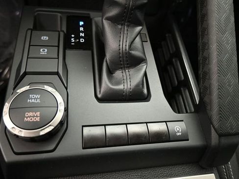 Used 2024 Toyota Tacoma TRD Sport RWD image 17