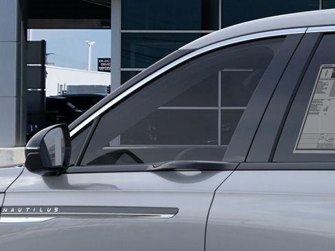 New 2026 Lincoln Nautilus Premier image 20