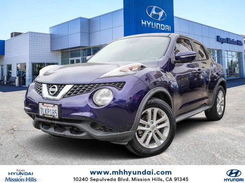 Used 2015 Nissan Juke SV w/ Technology Package image 1