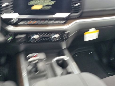 New 2026 GMC Sierra 1500 Elevation image 15