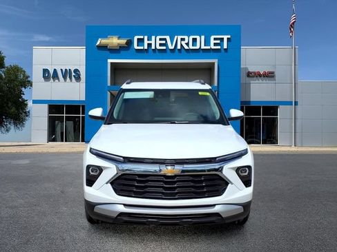 New 2026 Chevrolet TrailBlazer LT w/ Convenience Package AWD/4WD image 8