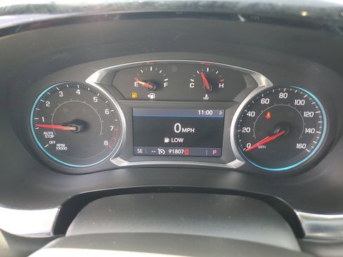 Used 2022 Chevrolet Traverse LT image 35