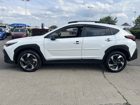 Used 2025 Subaru Crosstrek 2.5i Limited w/ Crosstrek Mirror Package image 4