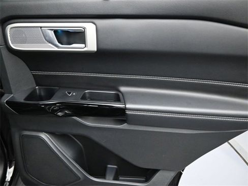 Used 2022 Ford Explorer ST w/ Equipment Group 401A image 28