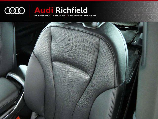 Used 2022 Audi Q7 3.0T Premium Plus w/ Premium Plus Package AWD/4WD image 11