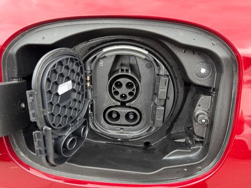 Certified 2026 Mercedes-Benz GLC 350e 4MATIC image 30