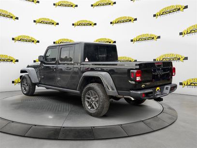 New 2025 Jeep Gladiator Sport