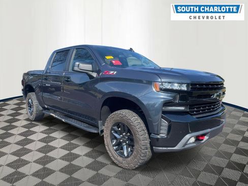Used 2019 Chevrolet Silverado 1500 LT Trail Boss AWD/4WD image 3