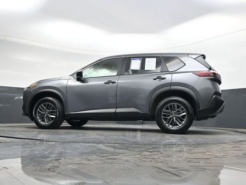 Used 2023 Nissan Rogue S image 31