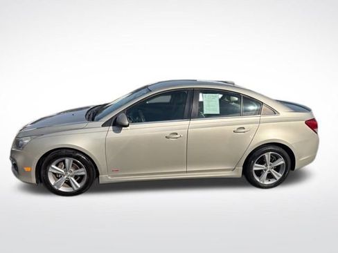 Used 2016 Chevrolet Cruze LT w/ RS Package image 2