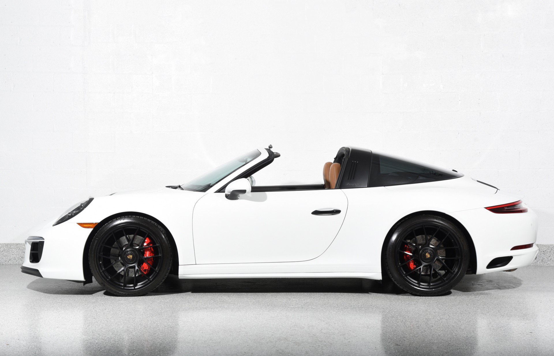 Used 2019 Porsche 911 Targa 4 GTS AWD/4WD image 12