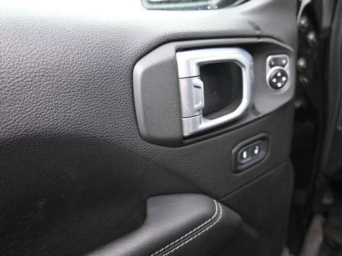 Used 2020 Jeep Wrangler Unlimited Sahara w/ LED Lighting Group image 9