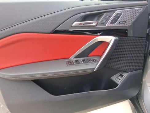 Used 2025 BMW X2 xDrive28i w/ Premium Package image 12