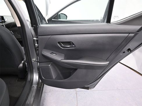 Used 2024 Nissan Sentra S image 18