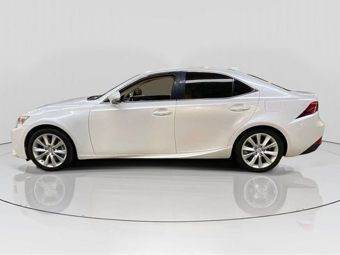 Used 2016 Lexus IS 200t RWD image 4