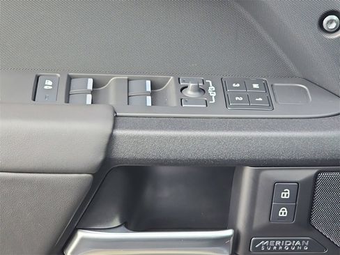 New 2026 Land Rover Defender 110 V8 image 29