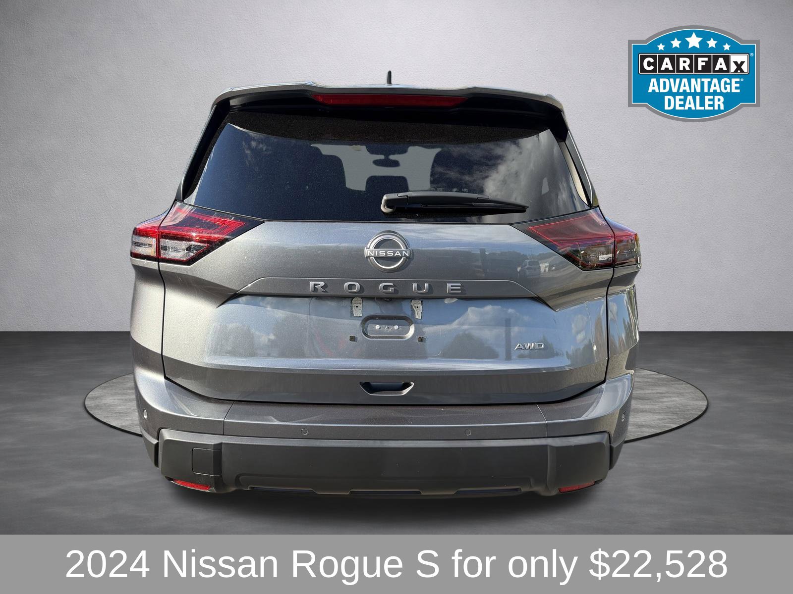 Used 2024 Nissan Rogue S AWD/4WD image 4