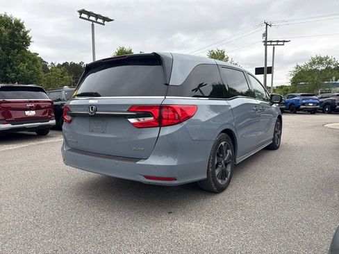 Used 2024 Honda Odyssey Elite image 5