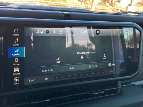 Used 2025 Jeep Wrangler Unlimited Rubicon image 19