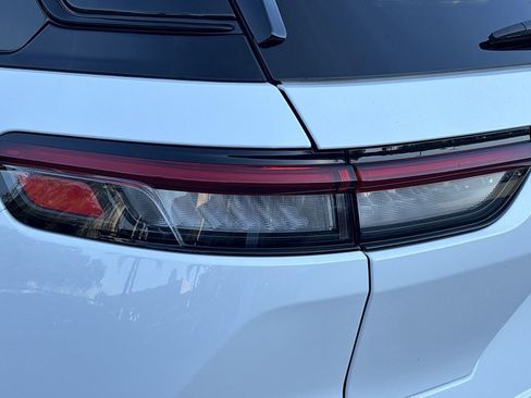 Used 2025 Jeep Grand Cherokee Summit image 7