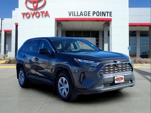 Certified 2023 Toyota RAV4 LE image 9