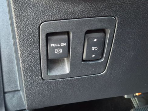 Used 2018 Ford F150 Lariat AWD/4WD image 13