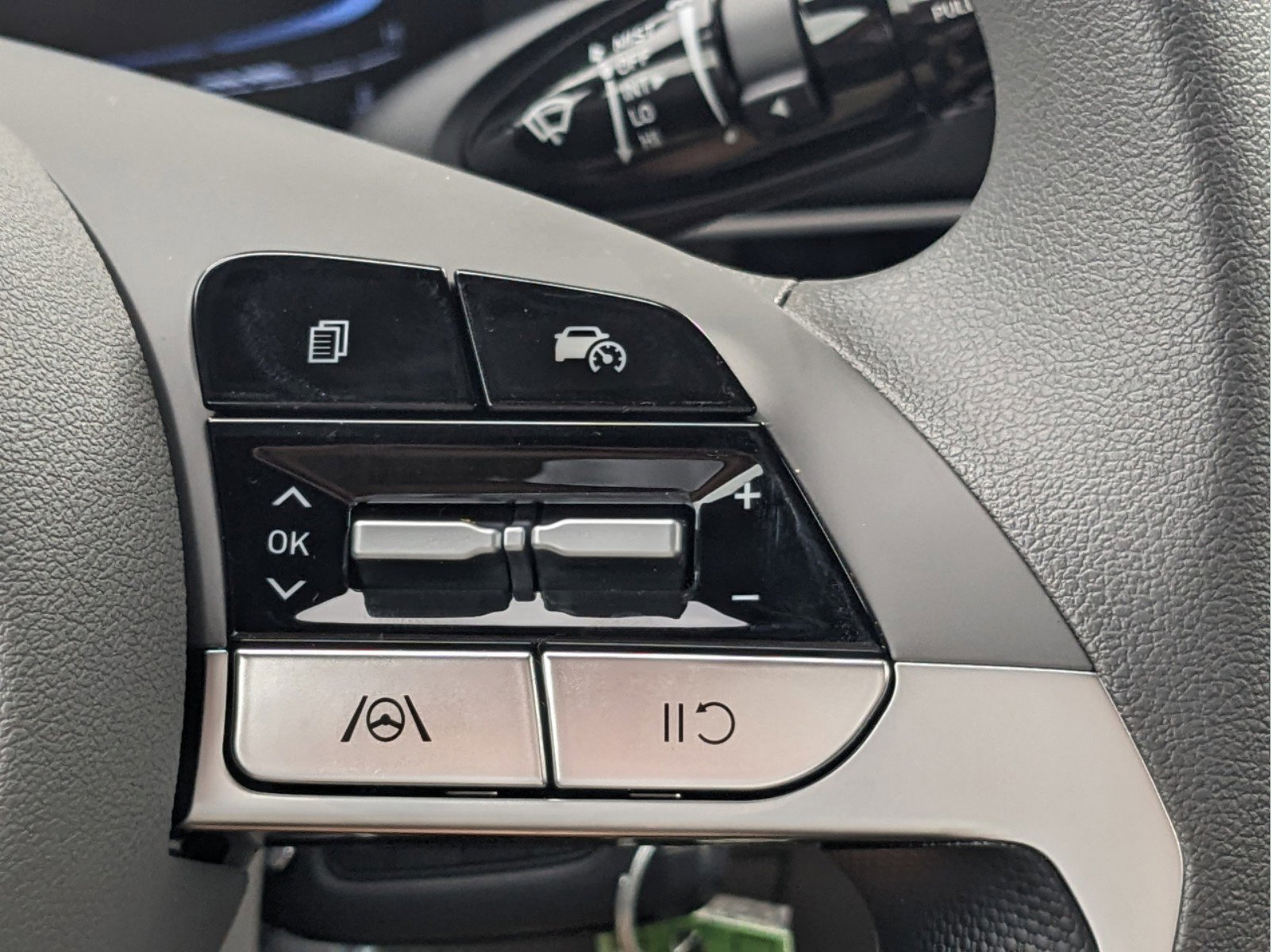 New 2026 Hyundai Elantra SE FWD image 26