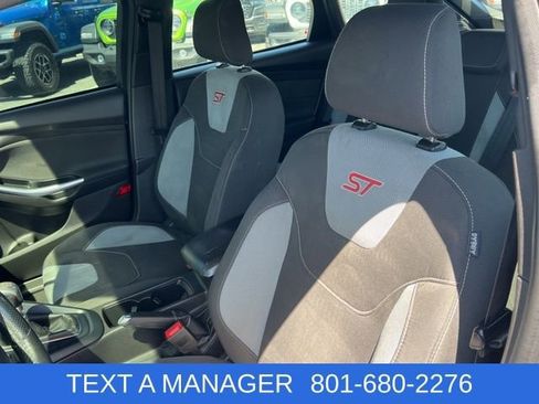 Used 2017 Ford Focus ST FWD image 10