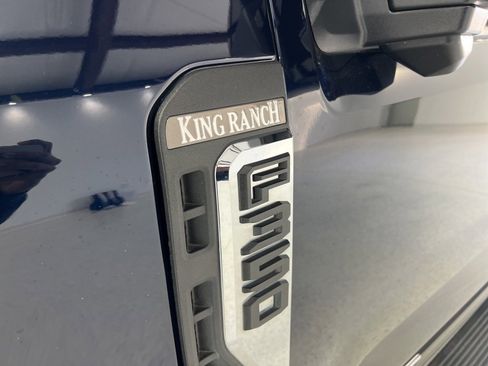 Used 2024 Ford F350 King Ranch w/ FX4 Off-Road Package image 29