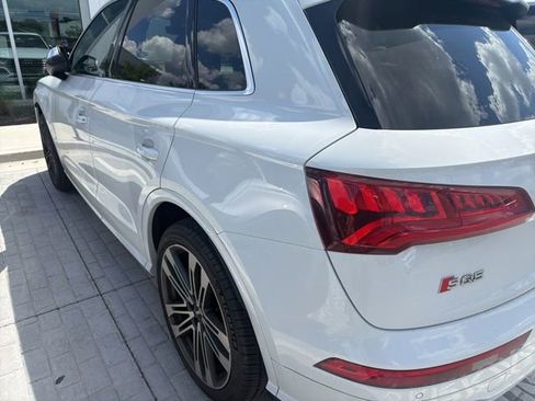Used 2019 Audi SQ5 Premium Plus w/ Premium Plus Package image 9