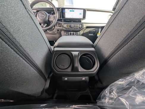 New 2026 Jeep Gladiator Sport image 36