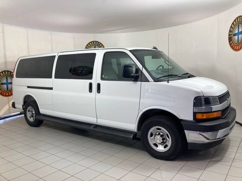 Used 2025 Chevrolet Express 3500 LT w/ LT Preferred Equipment Group RWD image 19