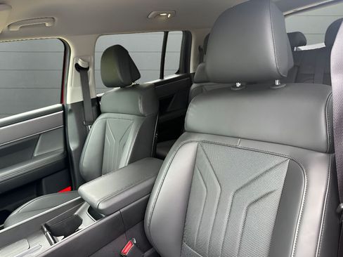 Used 2026 Hyundai Santa Fe SEL FWD image 23
