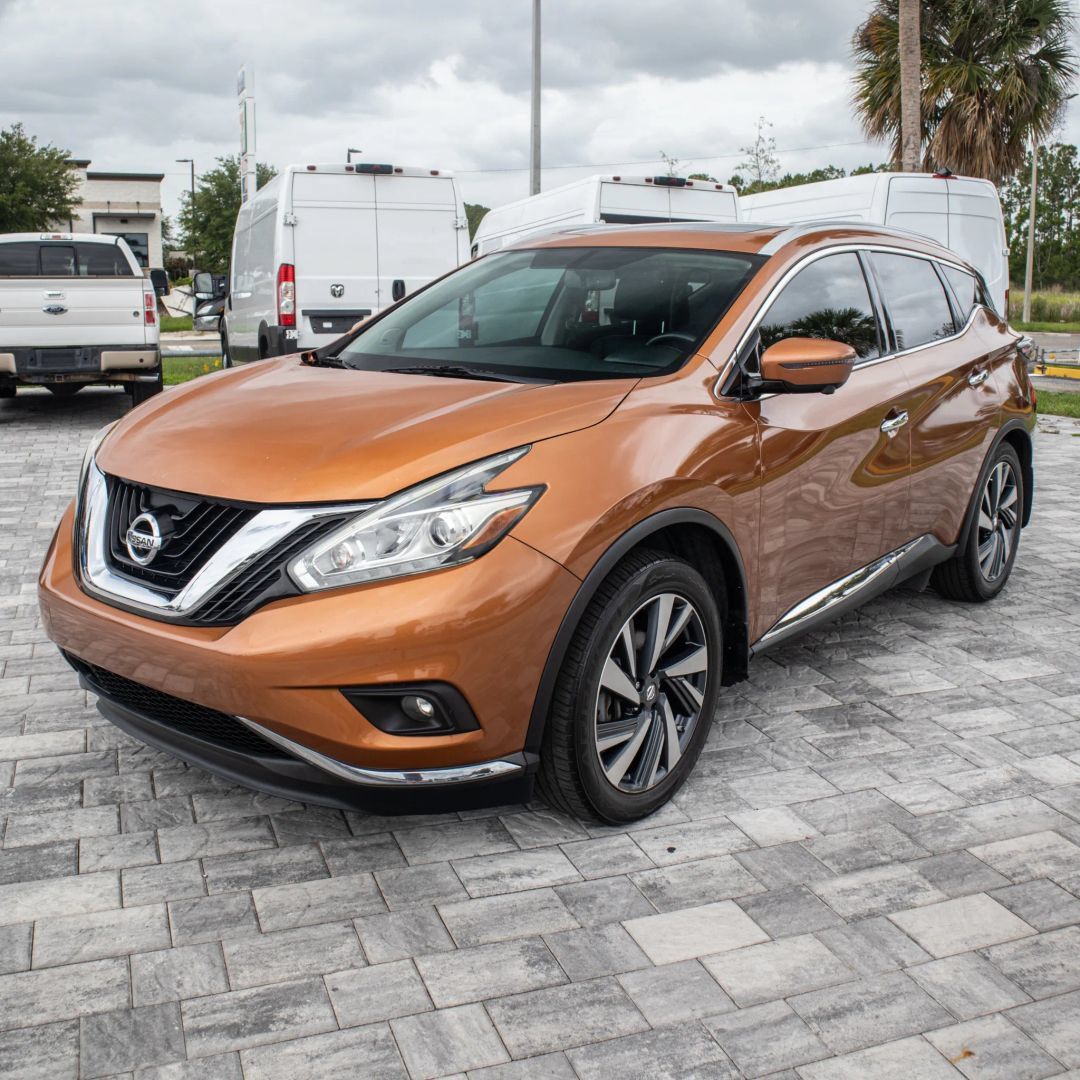 Used 2017 Nissan Murano Platinum w/ Platinum Technology Package FWD image 3