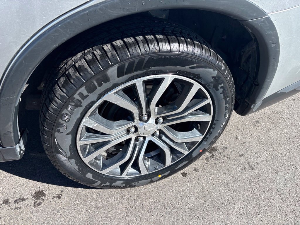 Used 2018 Mitsubishi Outlander ES AWD/4WD image 3