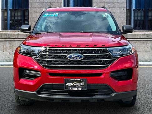 Certified 2023 Ford Explorer XLT AWD/4WD image 3