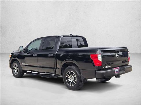 Used 2023 Nissan Titan SV w/ SV Convenience Package image 7