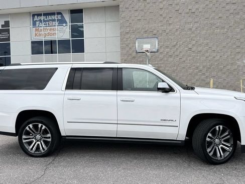 Used 2020 GMC Yukon XL Denali w/ Denali Ultimate Package AWD/4WD image 5