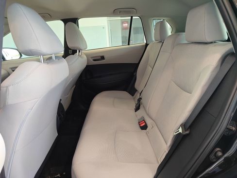 Used 2022 Toyota Corolla Cross L AWD/4WD image 10