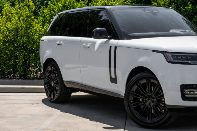 New 2026 Land Rover Range Rover SE AWD/4WD image 8