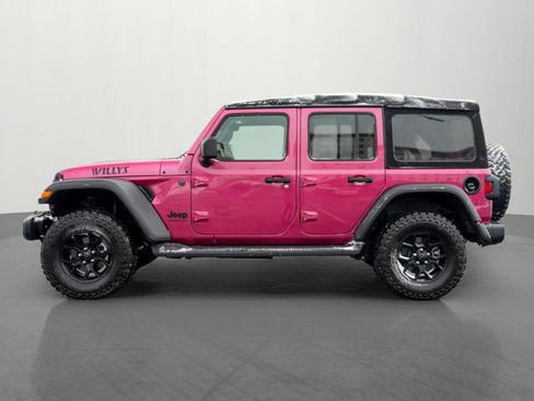 Used 2024 Jeep Wrangler Willys image 4