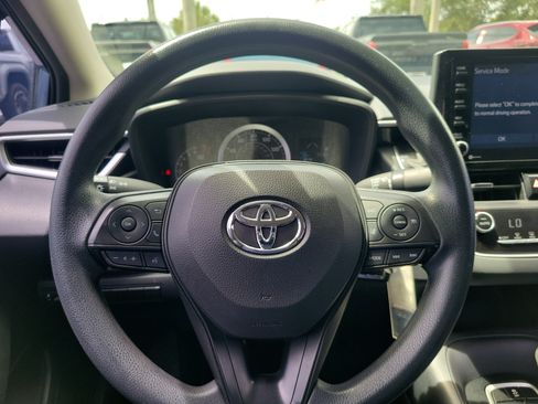 Used 2022 Toyota Corolla LE FWD image 23