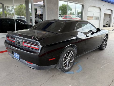 Used 2019 Dodge Challenger SXT AWD/4WD image 5