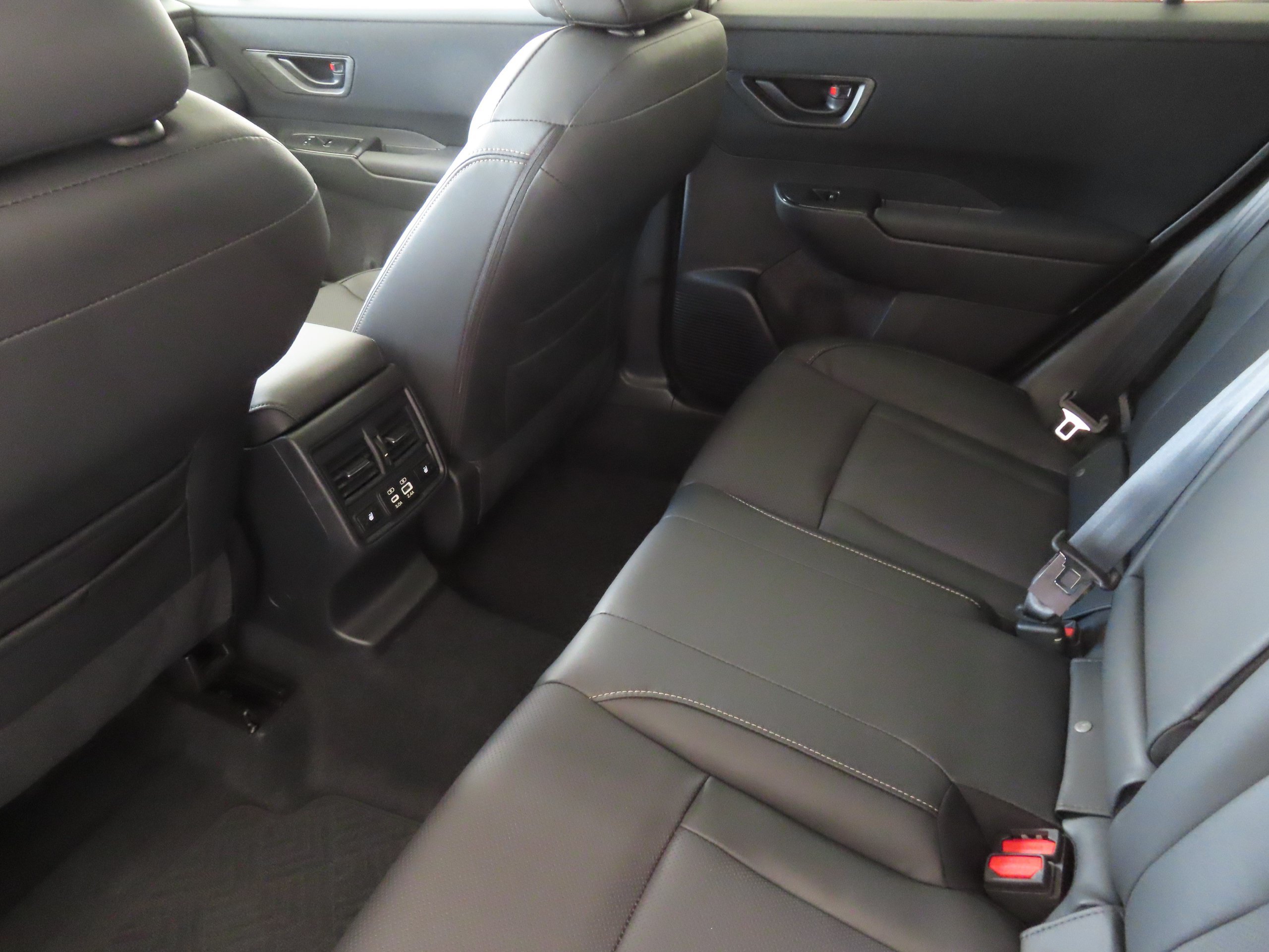 New 2026 Subaru Outback Limited XT AWD/4WD image 21