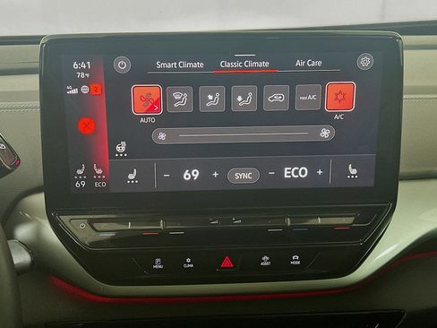 Used 2024 Volkswagen ID.4 S image 23